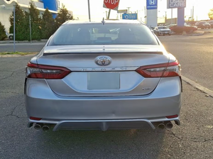 4T1K61AK3RU870405 2024 Sedán Mediano Automático con Tracción Delantera Edición Premium - Product Image 2