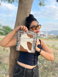 กระเป๋าสตางค์หนังวัวแท้สำหรับผู้หญิงกระเป๋าใส่บัตรเครดิตกระเป๋าเงินหนังวัวแท้ดีไซน์ใหม่สุดหรู - Product Image 3