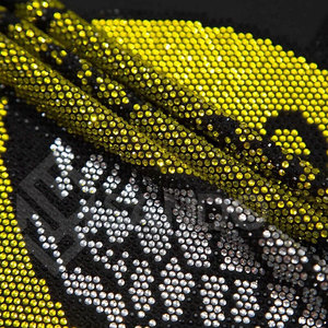 เสื้อคอมเพรสชั่นดีไซน์ล่าสุด แห้งเร็ว สำหรับผู้ชาย ผ้าฝ้าย 100% คุณภาพสูง ประดับด้วยคริสตัล สวมใส่สบาย ระบายอากาศได้ดี ทนทาน แขนสั้น - Product Image 3