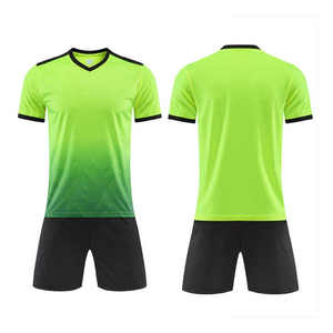 Uniforme de fútbol de poliéster 100% de alta calidad, nuevo diseño, ropa deportiva de manga corta de talla grande, transpirable para la temporada de invierno - Product Image 1