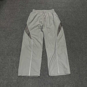 Veste coupe-vent personnalisée avec fermeture éclair détachable Pantalon de survêtement en nylon pour hommes Ensemble de survêtements légers Survêtement réfléchissant - Product Image 5