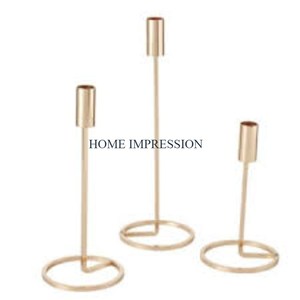 Bougeoir de décoration de table en métal plaqué or 4 bras Bougeoir de table de qualité supérieure pour décoration éclaircissante Vente en gros - Product Image 5