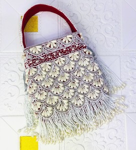 Bolso de Fiesta Étnico Hecho a Mano con Bordado Potli Batua, Patrón de Cuentas y Piedras, Correa Dori, Forro de Algodón, Multifuncional - Product Image 1