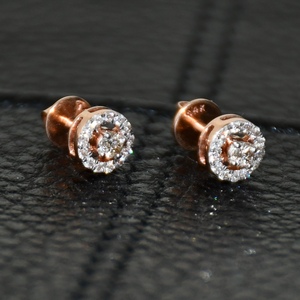 Pendientes de Oro Sólido de 14k y 18k con Racimo de Diamantes Naturales, Corte Brillante Redondo, Certificados por Terceros, para un Estilo Lujoso - Product Image 1