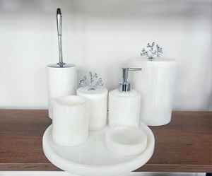 Juego de baño de Ángel de resina ecológica con aspecto de mármol, juego de diseño Premium de Mandarina de 4 jaboneras, vaso y bandeja dispensadora - Product Image 4