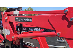 MAHINDRA 1626 110hp 4WD Tractor usado con TD Chasis Free Implementos Motor de bomba 2 años de garantía Personalizar 2024 6060 4WD 60HP - Product Image 2