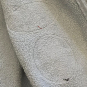 ผู้ผลิตเสื้อฮู้ดดี้ปักลายแบบกำหนดเองสำหรับฤดูหนาว คุณภาพสูง ผ้าฟลีซฝ้าย 100% เป็นมิตรกับสิ่งแวดล้อม เสื้อฮู้ดดี้แบบยูนิเซ็กซ์ ปักลายเย็บติด - Product Image 6