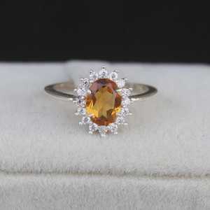 Anillo de Plata de Ley con Citrino Ovalado, Joyería de Piedra Natalicia de Noviembre, Hecho a Mano, Elegante Regalo para Mujer, Diseño Bohemio - Product Image 6