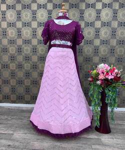 Colección de tendencias indias Diseñador Lehenga Mujeres y niñas Use Party Wear Lehenga Choli con blusa en venta al por mayor Alphanumero - Product Image 2