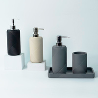 Ensemble d'accessoires de salle de bain en résine en stock, distributeur de savon, boîte à mouchoirs, porte-brosse à dents, ensemble décoratif pour toilettes domestiques