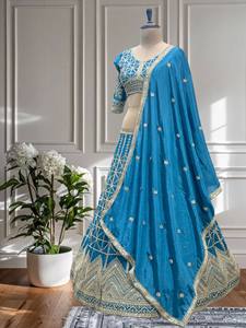 Ce lehenga profondément brodé est un mélange parfait d'élégance et de tradition, conçu pour vous faire briller à chaque occasion - Product Image 6