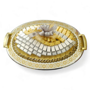 Vaisselle de table au design antique Plat de service en chocolat Plateau de service en plaqué or pour les occasions spéciales - Product Image 3