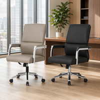 Chaise de bureau de direction pivotante à dossier haut M08 104 cm en cuir PU, base chromée 5 étoiles, réglable en hauteur, beige noir