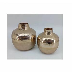 Haute Qualité Moderne Doré Décoratif En Métal Vase Moderne En Métal Table Vase Élégant Bureau À Domicile Salon Table Décor - Product Image 3