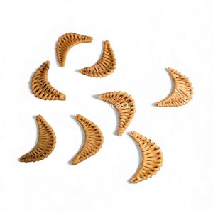Colgante de Fibra Natural de Ratán Hecho a Mano Estilo Vintage de Vietnam para Diseño de Pendientes y Collares - Product Image 3