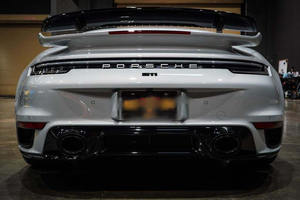 Porsche 911 Turbo S Convertible AWD 2024, Volante a la Izquierda, Interior Oscuro, Asientos de Cuero, Automático, en Buenas Condiciones - Product Image 5