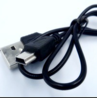 Câble USB court et compact pour une charge rapide des tondeuses à cheveux, des casques Bluetooth, des manettes de jeu, faisceau de câblage