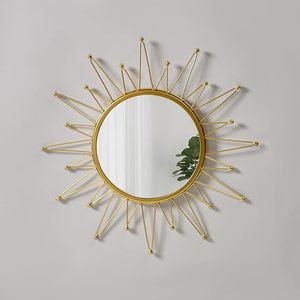 El espejo de pared de hierro hecho a mano con reflejo forjado para la decoración del hogar y totalmente personalizable - Product Image 4