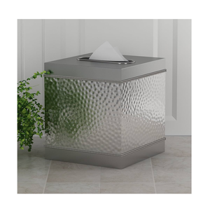 Boîte à mouchoirs martelé Design artisanat décorations de table en forme de carré support de boîte à mouchoirs en acier inoxydable - Product Image 1