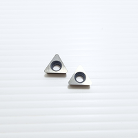 Inserts tournants en carbure de haute performance TPGB 110308 Grade KW10 Garantie de forme triangulaire par le distributeur officiel