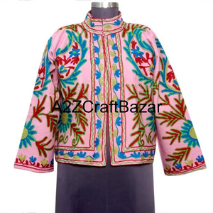 Veste d'hiver pour femme avec broderie indienne Suzani, motif floral, tissu en duvet de canard, rembourrage en coton, manteau avec robe cadeau - Product Image 1