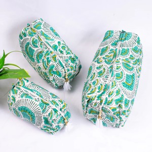 กระเป๋าเดินทางเครื่องสำอางความจุขนาดเล็ก/กลาง/ใหญ่มีซิปปิดแบบบล็อกมือพิมพ์ลายแนววินเทจทนทานต่อน้ำเป็นมิตรต่อสิ่งแวดล้อม - Product Image 3