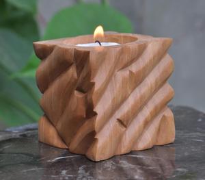 Forma de cubo Pilar de madera hecho a mano Soporte de vela Mango Madera Bajo MOQ Fabricante venta directa de fábrica - Product Image 1