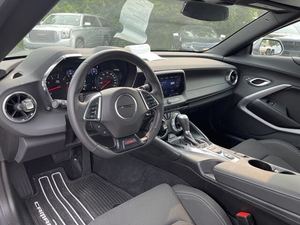 Super affaire ! Chevrolet Camaro 1SS Cabriolet RWD d'occasion 2023 - Product Image 2