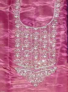 Traje de seda bordado a mano sin costuras de diseñador moderno para mujer moda india-estilo tradicional avanzado para fiestas - Product Image 2