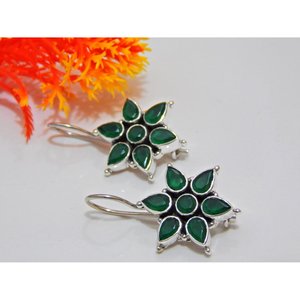 Boucles d'oreilles en argent sterling 925 faites à la main en onyx vert floral bijoux de mariage vert naturel avec or cadeau parfait pour elle - Product Image 2
