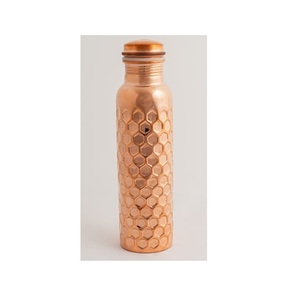 Bouteille en cuivre pur de la meilleure qualité pour la gym, le yoga et le bureau Bouteille d'eau en cuivre pur Meilleur exportateur pour la santé de l'Inde - Product Image 5