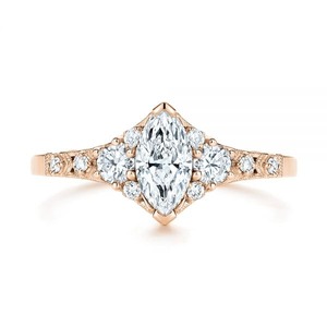 Jaune et Or Rose Plaqué Marquise Coupe Moissanite Vintage Style Cluster Bague De Fiançailles De Haute Qualité Diamant Bijoux Pour Femmes - Product Image 1