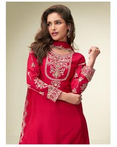 Premium Ethnique Salwar Kameez pour Adultes Style Pakistanais avec Chinon Broderie travail pour Diwali Mariages - Product Image 5