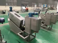 Séparateur de liquide solide Presse à vis de déshydratation des boues d'égout Presse à vis à volute Déshydrateur Équipement Machine de déshydratation des boues