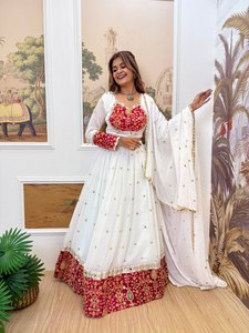 Lehenga Choli Exclusif pour Femmes, Style Moderne, Modèle Réel, Tissu Georgette, Broderie, Travail de Miroir, Réversible, Mariage, Diwali - Product Image 3