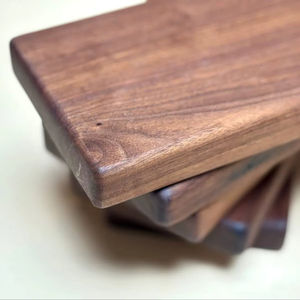 Planche à découper en bois avec poignée, lavable au lave-vaisselle, écologique, antibactérienne, en résine, planche à découper pour le fromage, de haute qualité - Product Image 1