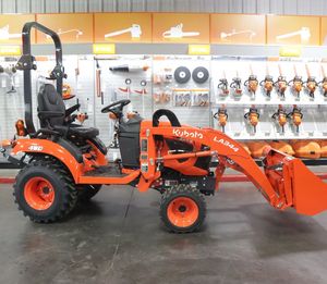 Nouveau tracteur Kubota BX2380 avec tondeuse à chargeur frontal rétrocaveuse Combo parfait pour les petites exploitations agricoles en stock expédition rapide - Product Image 2