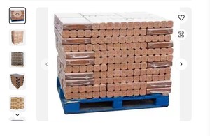 Briquetas de aserrín de madera Briquetas de madera Pini Kay Bloques de combustible de madera con control de humedad Briquetas Pini Kay para calefacción - Product Image 3