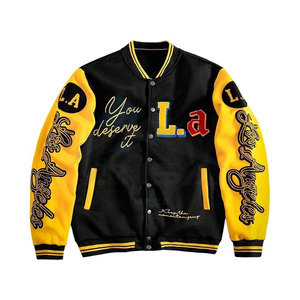 Veste universitaire pour homme personnalisée, patchs brodés avec lettres, manches longues, style baseball, col boutonné, noir et jaune avec lettres - Product Image 1