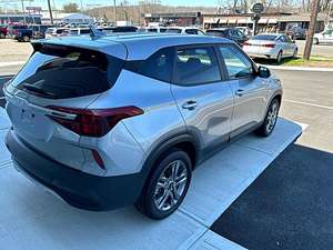 Kia Seltos LX IVT AWD 2022, transmission intégrale, moteur 2L I-4 DOHC à commande variable des soupapes, automatique, SUV/crossover - Product Image 6