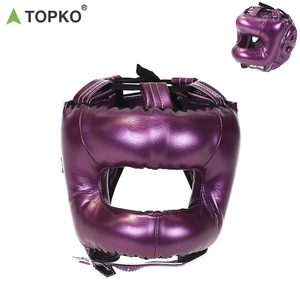 TOPKO Casques <span class=keywords><strong>de</strong></span> <span class=keywords><strong>boxe</strong></span> <span class=keywords><strong>de</strong></span> haute qualité Accessoires <span class=keywords><strong>de</strong></span> <span class=keywords><strong>boxe</strong></span> d'entraînement Protection <span class=keywords><strong>de</strong></span> la tête pour enfants adultes Protection <span class=keywords><strong>de</strong></span> tête <span class=keywords><strong>de</strong></span> <span class=keywords><strong>boxe</strong></span> - Product Image 2