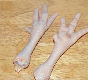 Patas de Pollo Congeladas de Primera Calidad, Orgánicas, Halal, Proceso BQF, Envasadas al Vacío, Origen Tailandés, Ricas en Vitaminas - Product Image 4