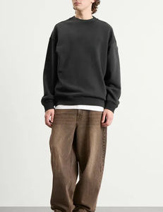 Sweat-shirt en coton à col rond surdimensionné uni pour homme avec logo imprimé brodé personnalisé Automne Hiver - Product Image 4