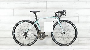 VENTES AUX ENCHÈRES Vélo de route B-i-anchiii Infinitoo Dama/Campagnoloo - 2011, 50cm - Product Image 1