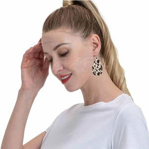 Pendientes de piel de vaca hechos profesionalmente Pendientes de piel de vaca de último diseño Pendientes de piel de vaca recién llegados - Product Image 6