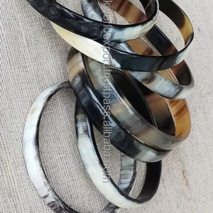 Bracelets de mode modernes de luxe pour femmes Bracelets en corne de boeuf de Falak World Export Bijoux élégants pour dames par FWE - Product Image 6