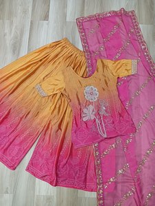 Top DE TRABAJO elegante de diseñador para mujer Dupatta con trabajo de secuencia de bordado sharara, traje Georgette para bodas para niñas - Product Image 5