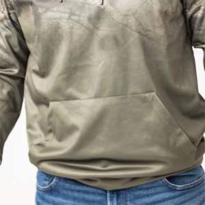 Realtree Men Strike Performance Sweat à capuche en polaire verte Couche haute performance durable avec accents APX et ajustement personnalisable - Product Image 5