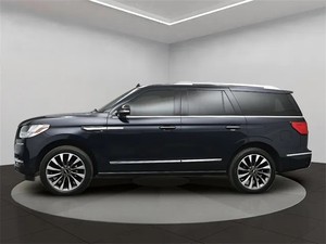 Lincoln Navigator Reserve 2021, SUV con Volante a la Izquierda - Product Image 2