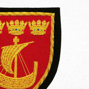 Insignias bordadas hechas a mano de alta calidad, diseño de logotipo personalizado Premium, uniforme cosido, tasa de fábrica, tendencia, logotipo de moda Popular - Product Image 3